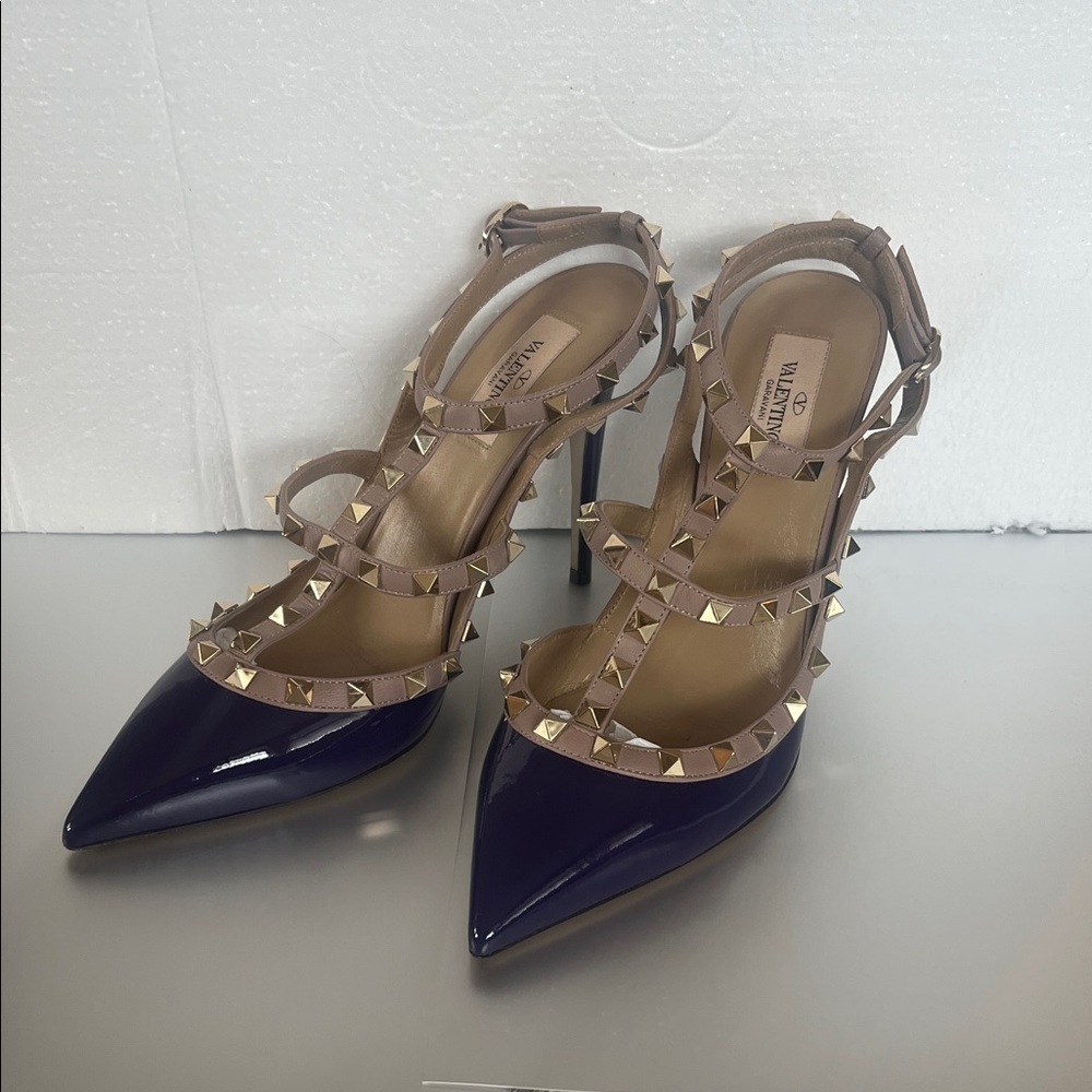 Valentino Garavani Kirstie Alley Rockstud High-heel pumps 40.5 9